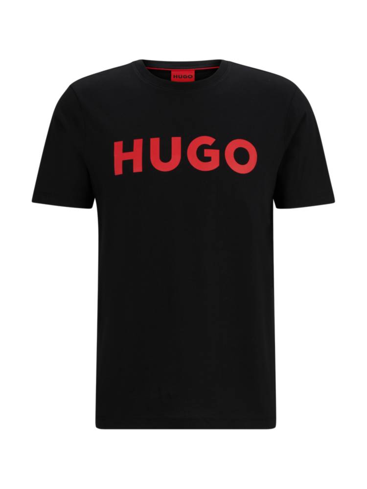 Artikel klicken und genauer betrachten! - Das gerade geschnittene Shirt aus reiner Baumwolle ist mit einem kontrastfarbenen HUGO Logo auf der Brust bedruckt.Mit dem Kauf dieses Produkts leistest du einen wichtigen Beitrag für den nachhaltigen Baumwollanbau in Afrika sowie den Schutz unserer Natur. "Cotton made in Africa" zielt darauf ab, die Umwelt zu schonen und die Lebensbedingungen afrikanischer Baumwollbauern zu verbessern. | im Online Shop kaufen