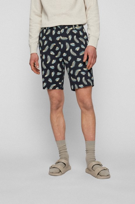 Slim-fit shorts van katoensatijn met stretch en nieuwe print, Donkerblauw