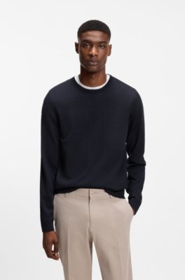 Slim-fit sweater in merino wool