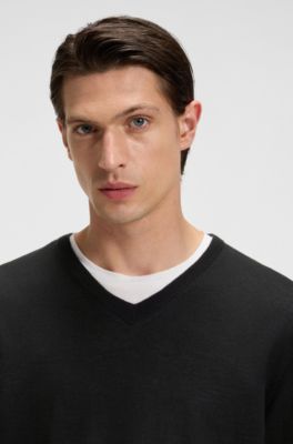 Pull &agrave; col V en laine m&eacute;rinos extra fine, Noir