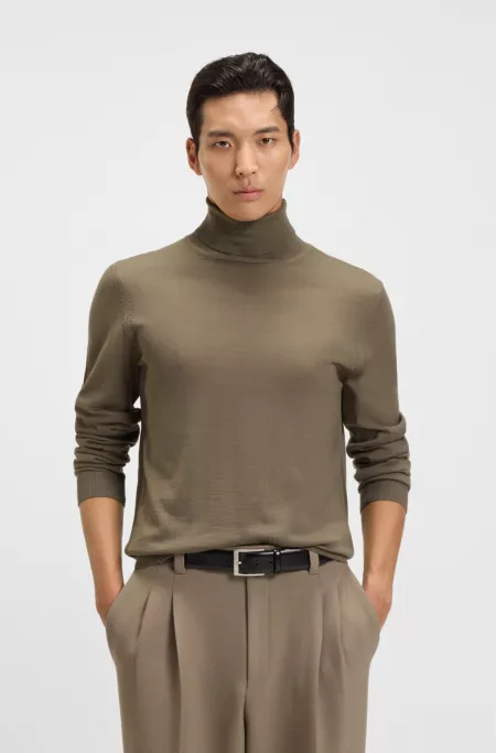 Regular-fit rollneck sweater in merino wool