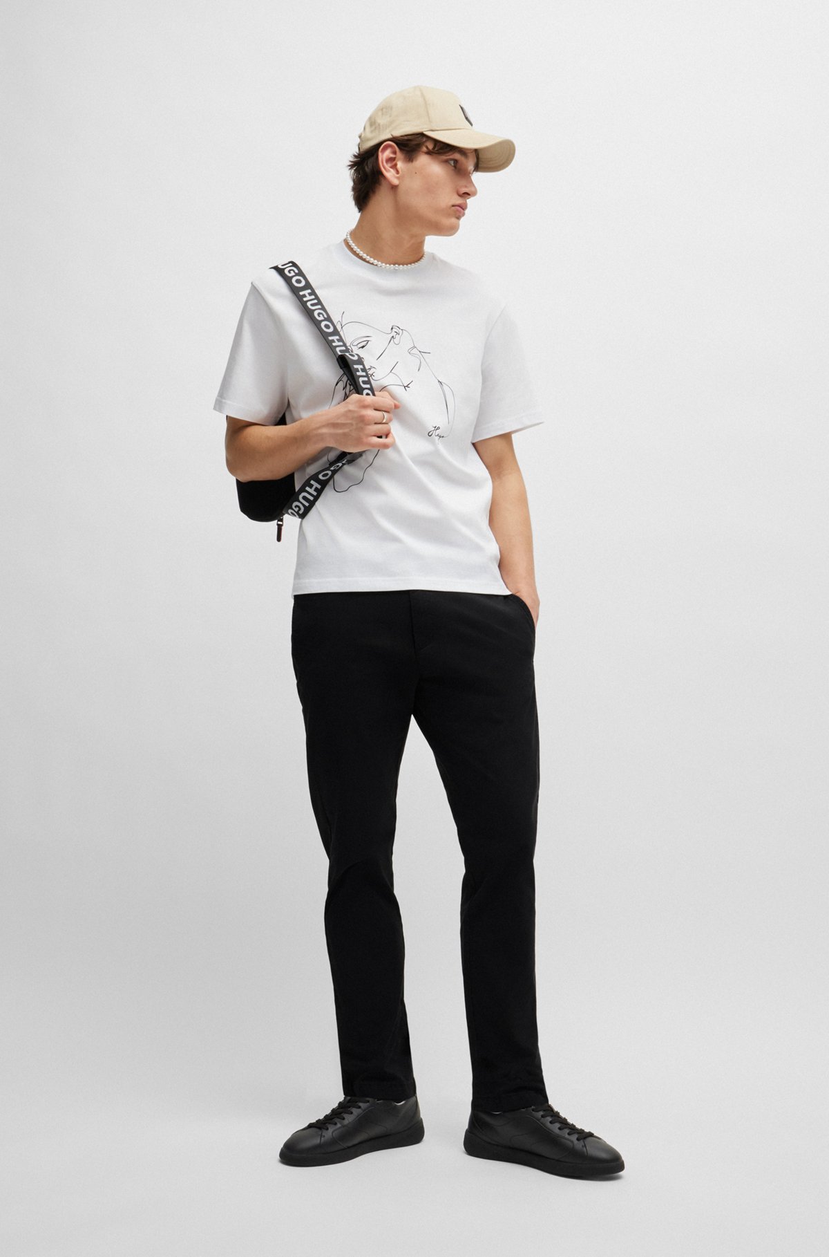 Slim-fit trousers in stretch-cotton gabardine, Black