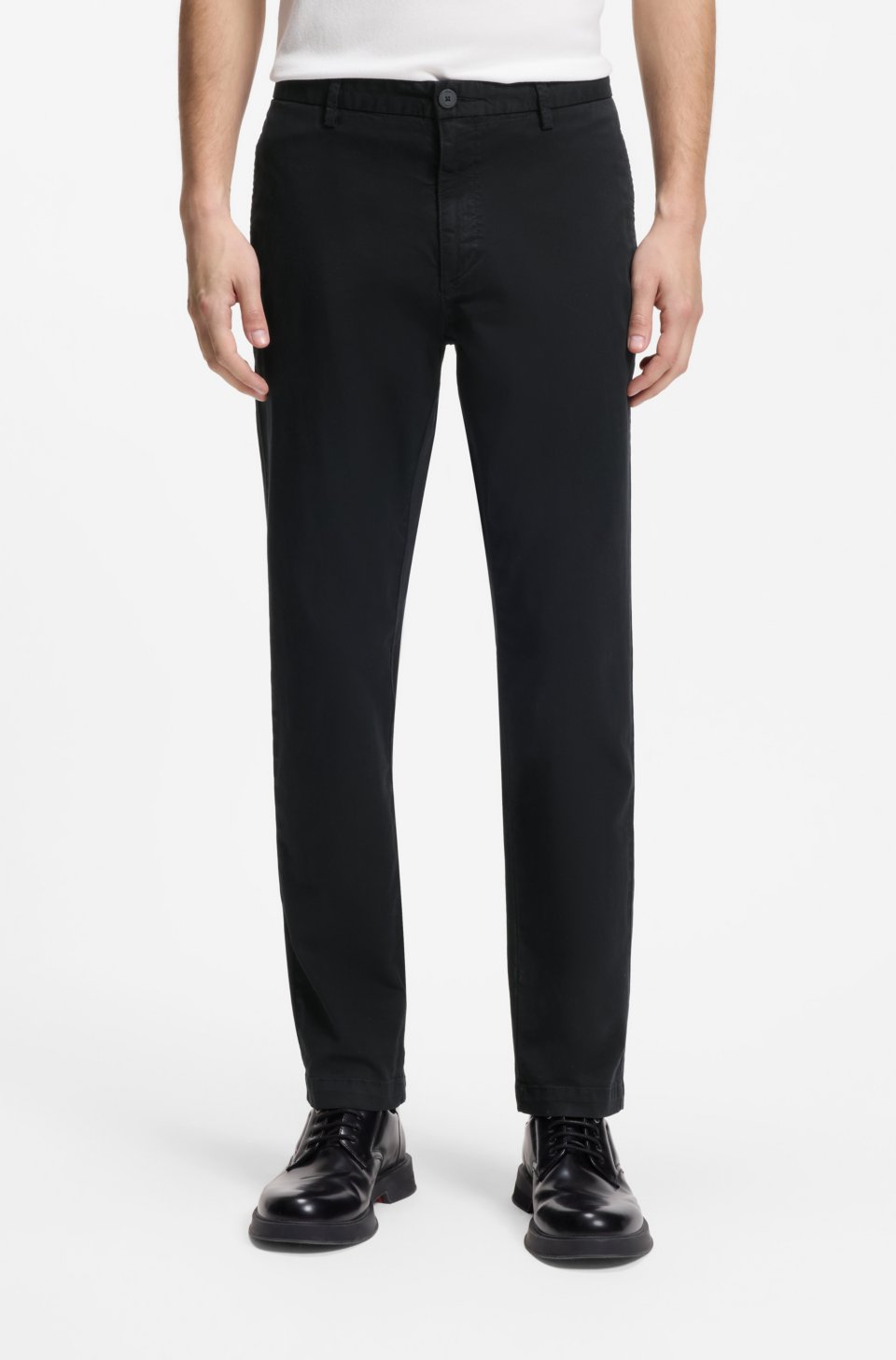 Slim-fit chinos in stretch-cotton gabardine