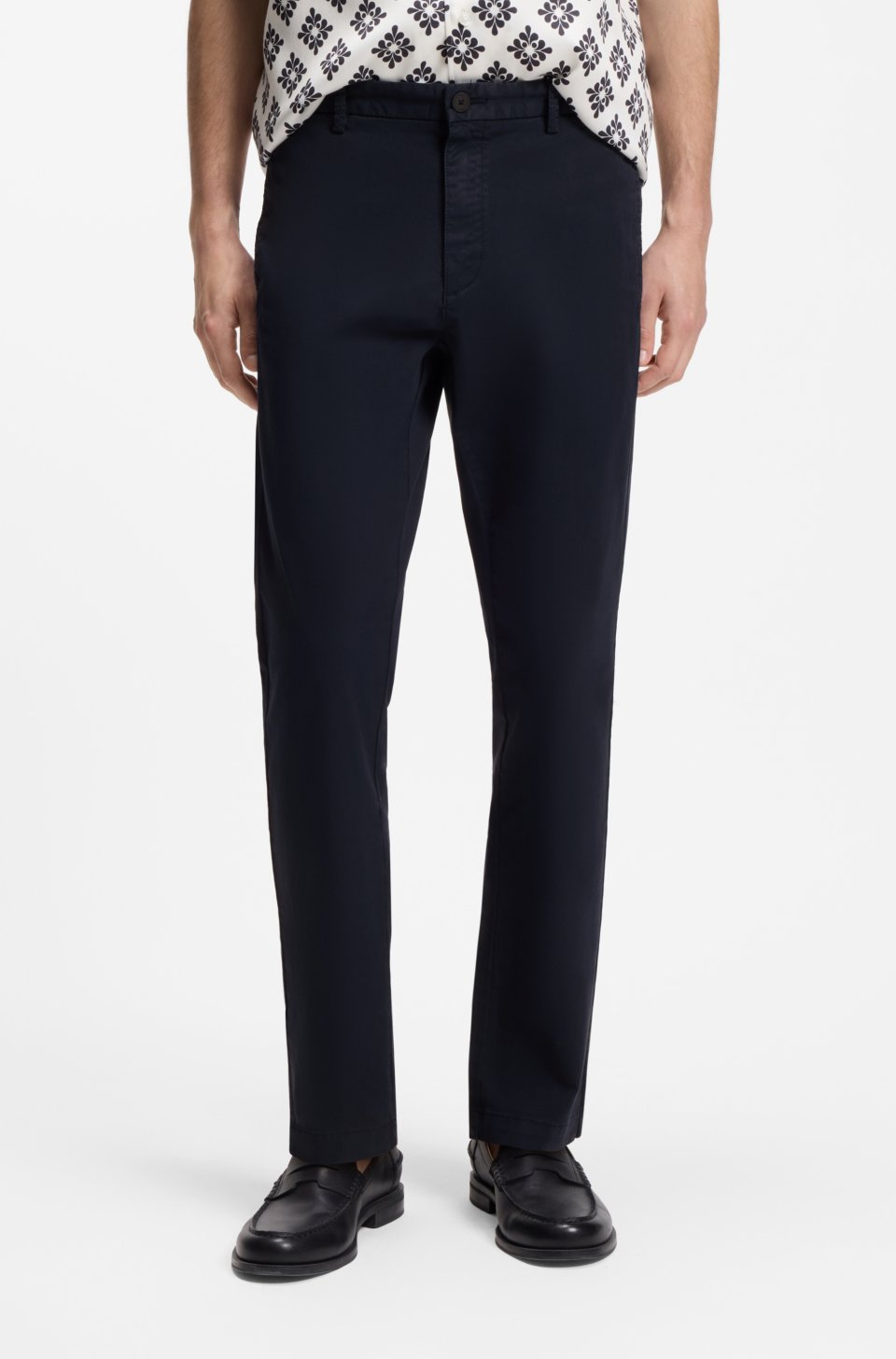 Slim-fit chinos in stretch-cotton gabardine