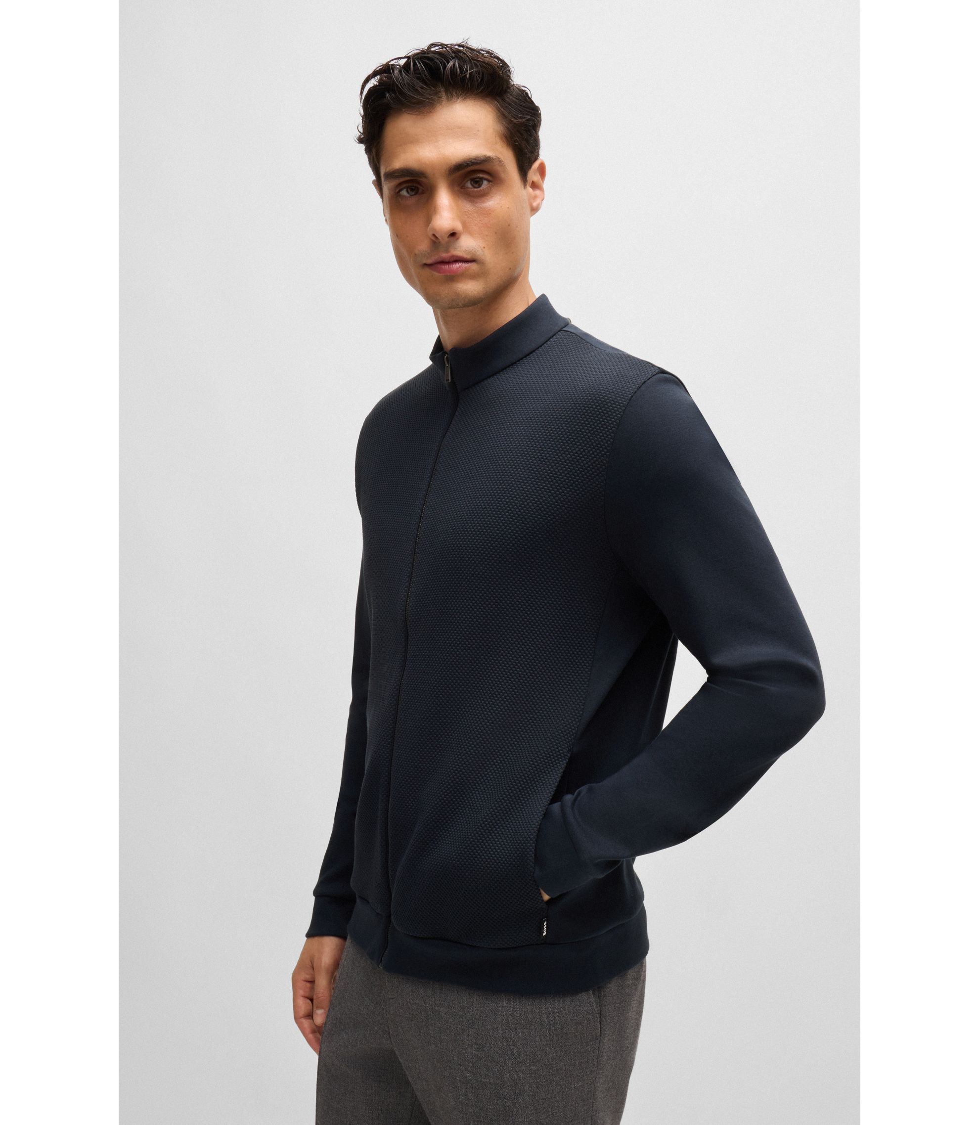 hbeu50468543_404_340?wid=1980&