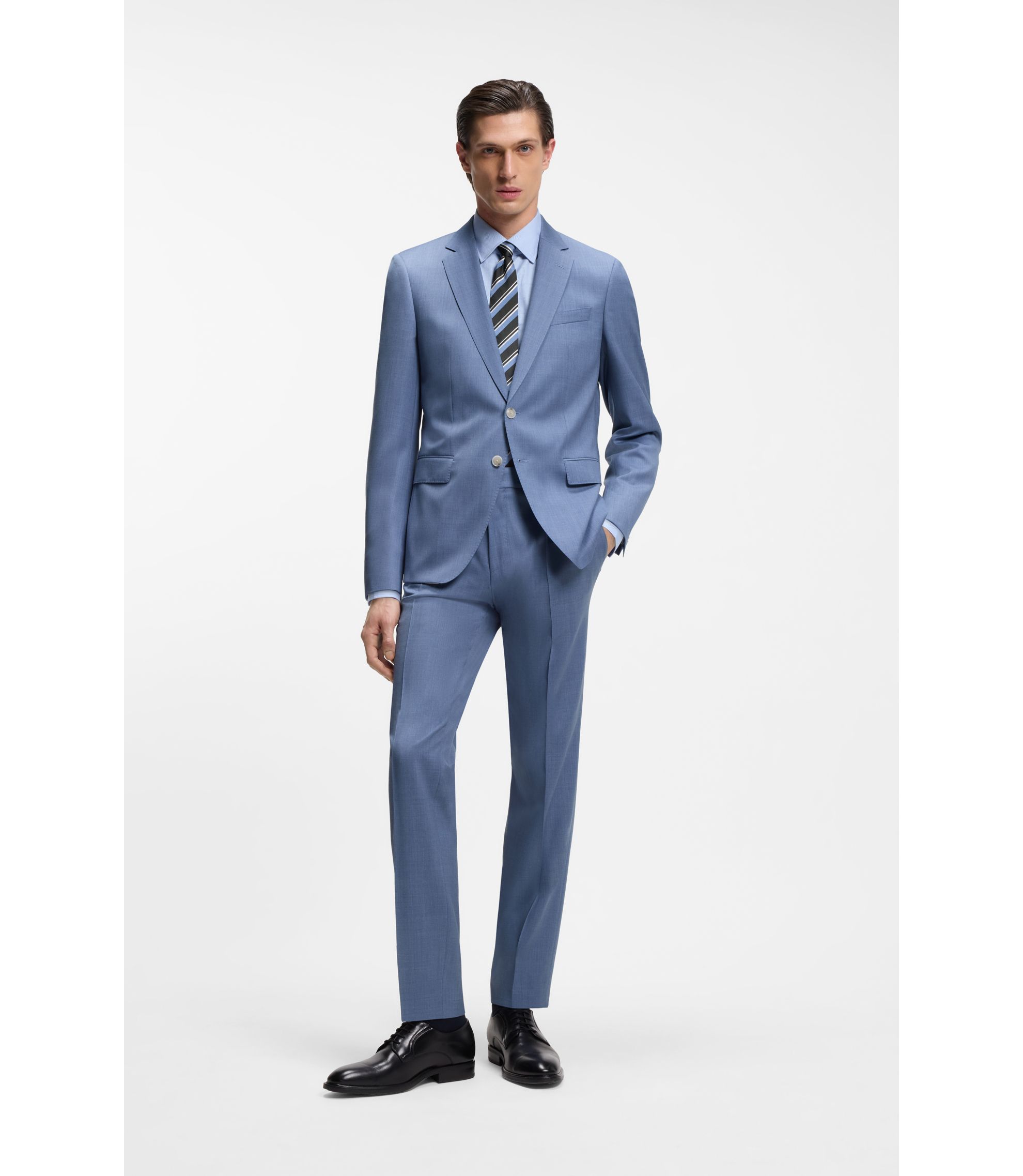 hbeu50469171_453_300?wid=1980&