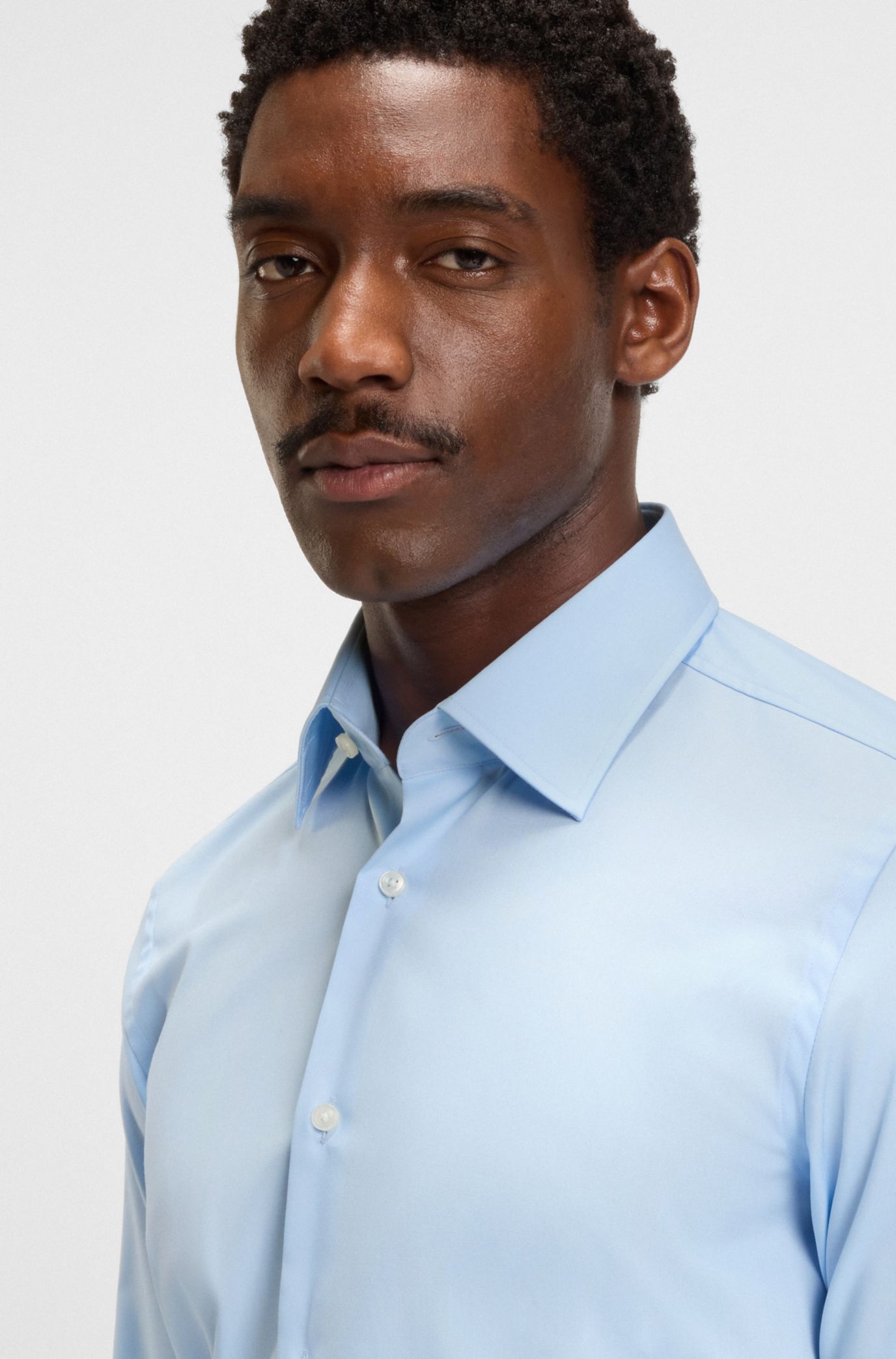 Slim-fit shirt in easy-iron stretch-cotton poplin, Light Blue