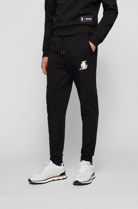 Pantalones de chándal BOSS & NBA en mezcla de algodón con detalle llamativo de la marca, NBA Lakers