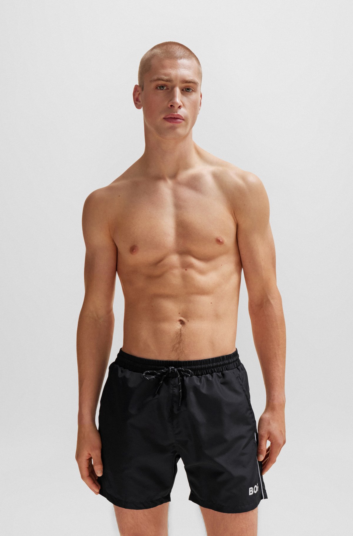 Bañador tipo shorts de secado rápido con ribeteado y logo, Negro