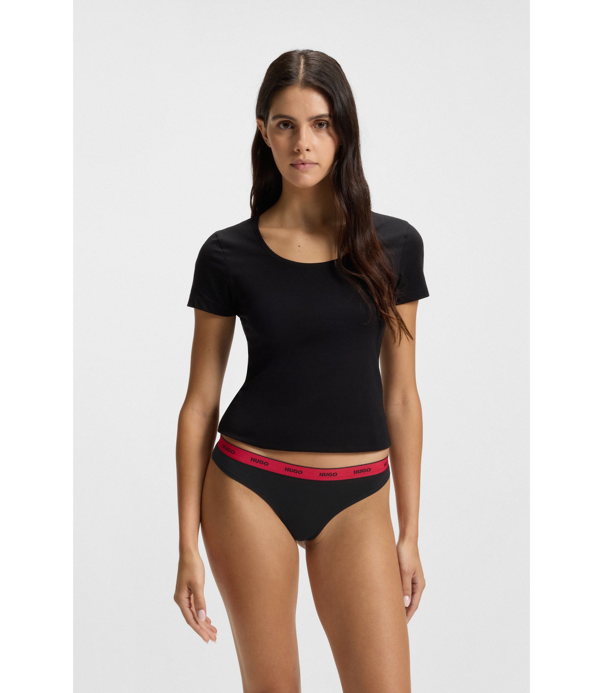 Dreierpack Strings aus Stretch-Baumwolle mit Logos am Bund