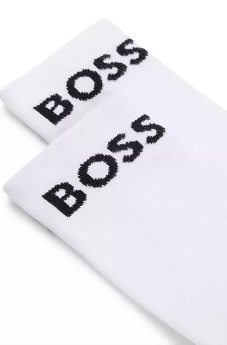 Two-pack of quarter-length socks in stretch fabric