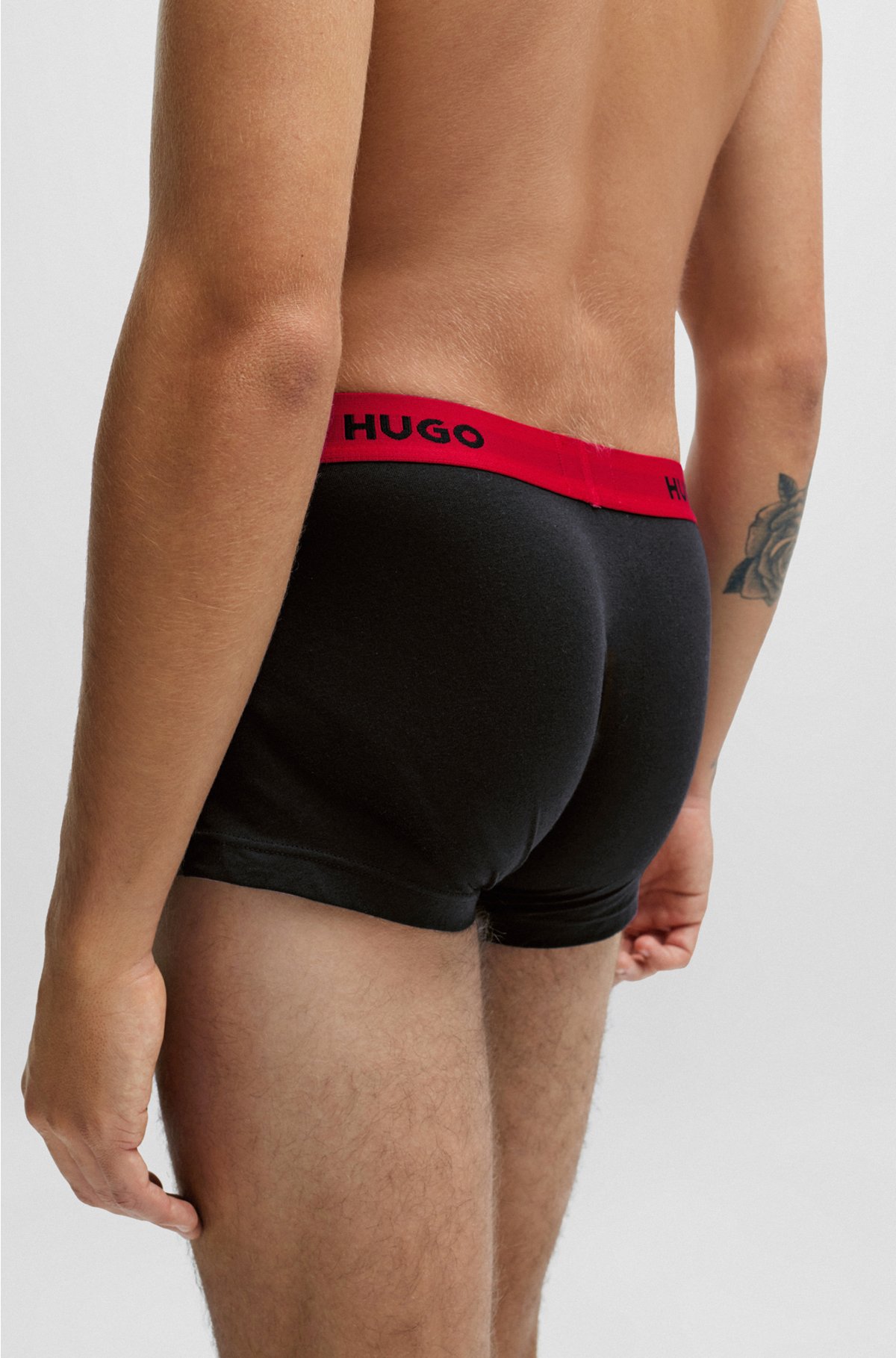 Three-pack of logo-waistband trunks in stretch cotton, Black / Red / White
