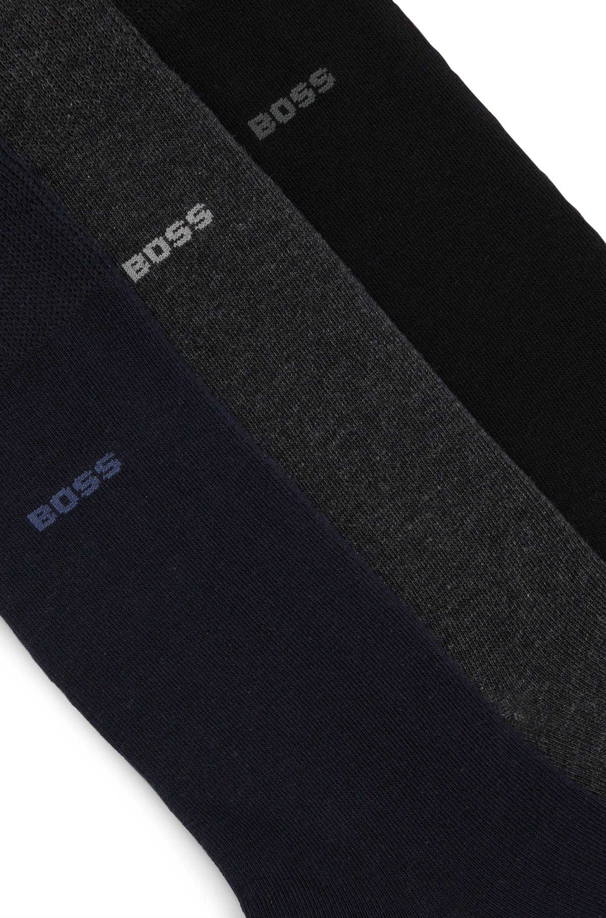 Paquete de tres pares de calcetines de largo estándar en tejido elástico, Negro / Gris