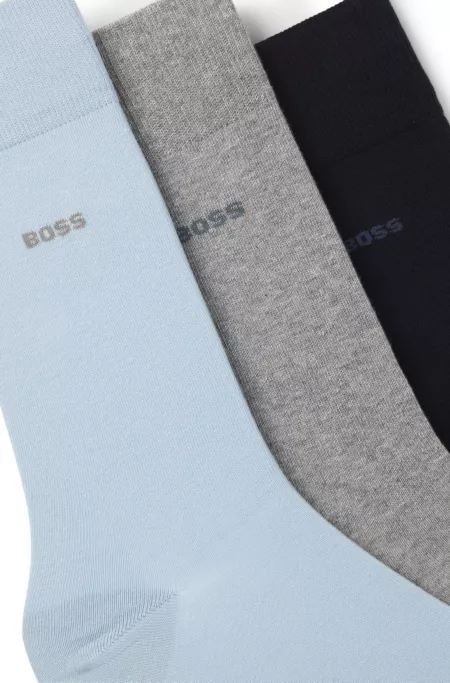 Paquete de tres pares de calcetines de largo estándar en tejido elástico