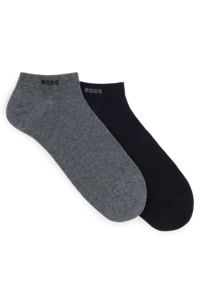 Paquete de dos pares de calcetines a la altura del tobillo de tejido elástico, Negro / Gris