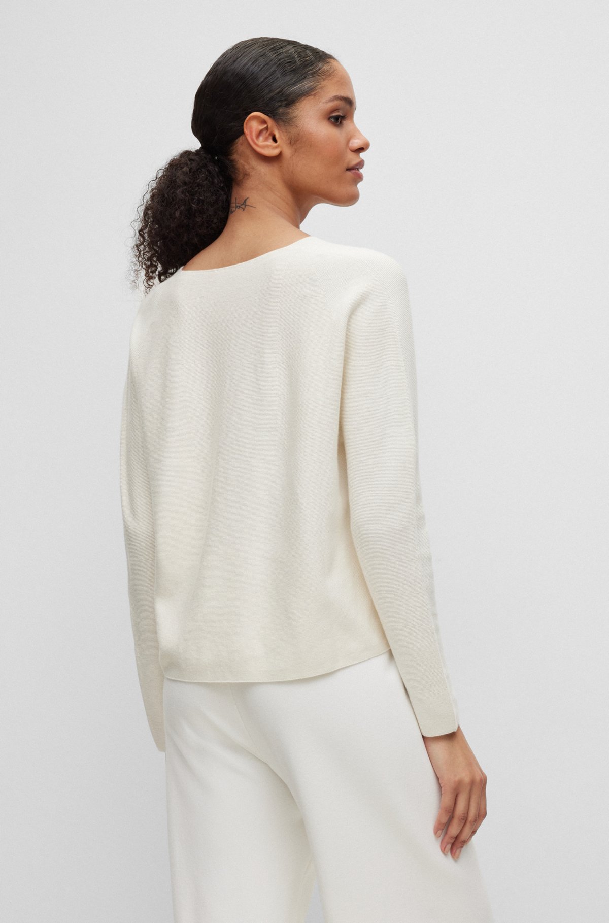 Nahtloser Pullover aus Baumwolle und Kaschmir mit V-Ausschnitt, Weiß