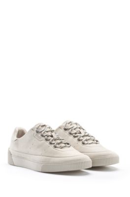 hiking style trainers