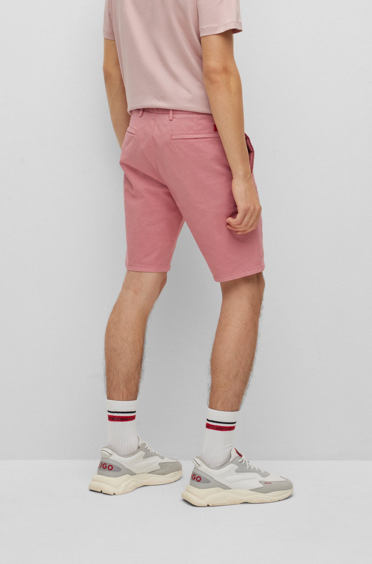 Slim-fit chino shorts in stretch-cotton gabardine, Pink