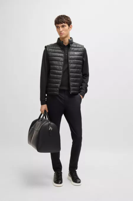 Packable gilet with tonal logo