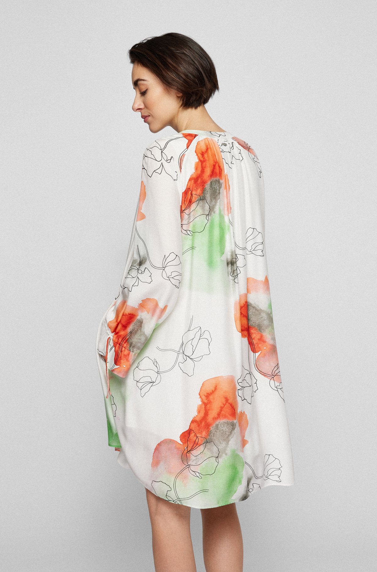 Relaxed-Fit Kleid aus Material-Mix mit Seide und Blumen-Print, Gemustert
