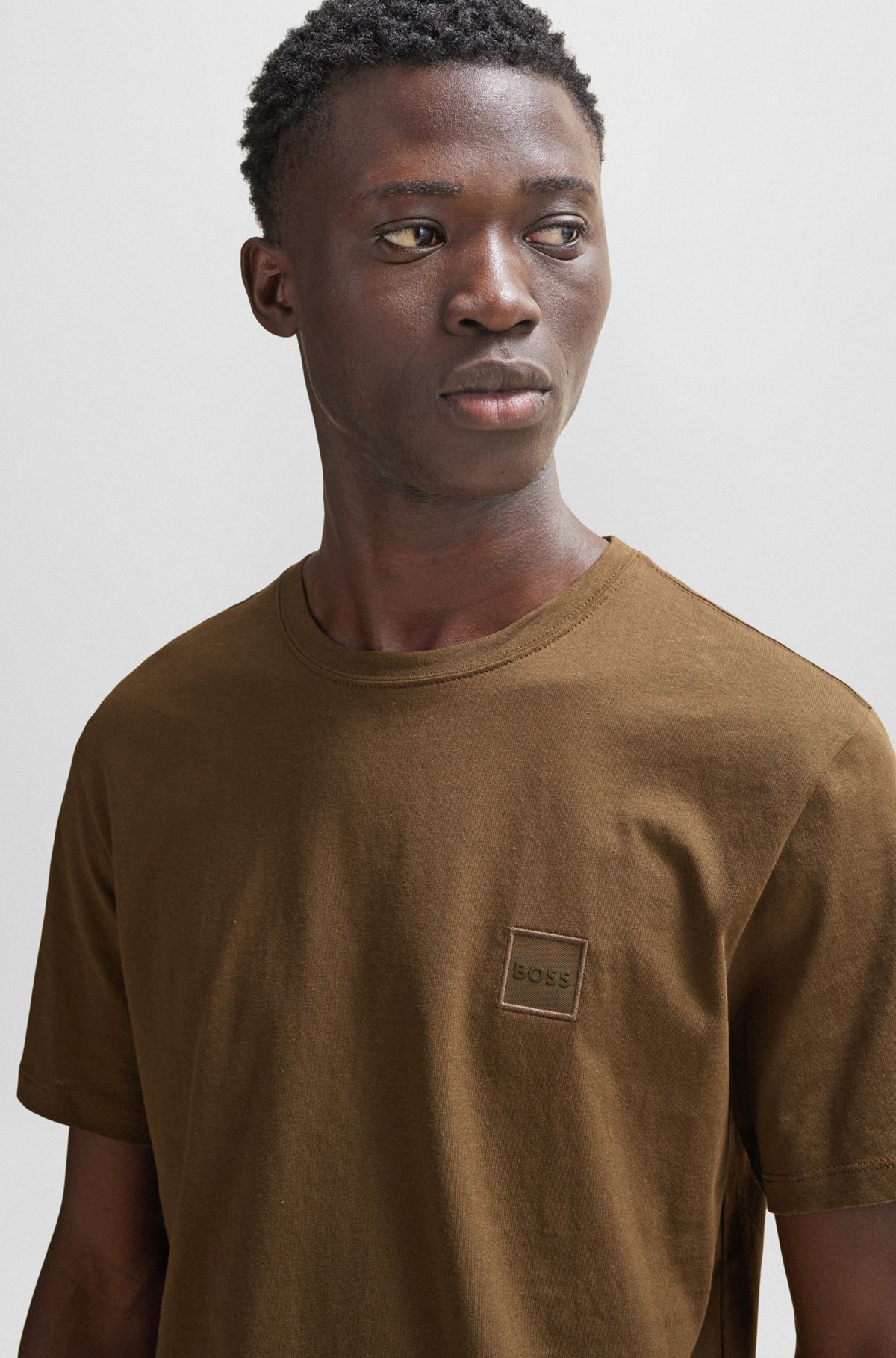 Relaxed-Fit T-Shirt aus Baumwoll-Jersey mit Logo-Aufnäher, Dunkelgrün