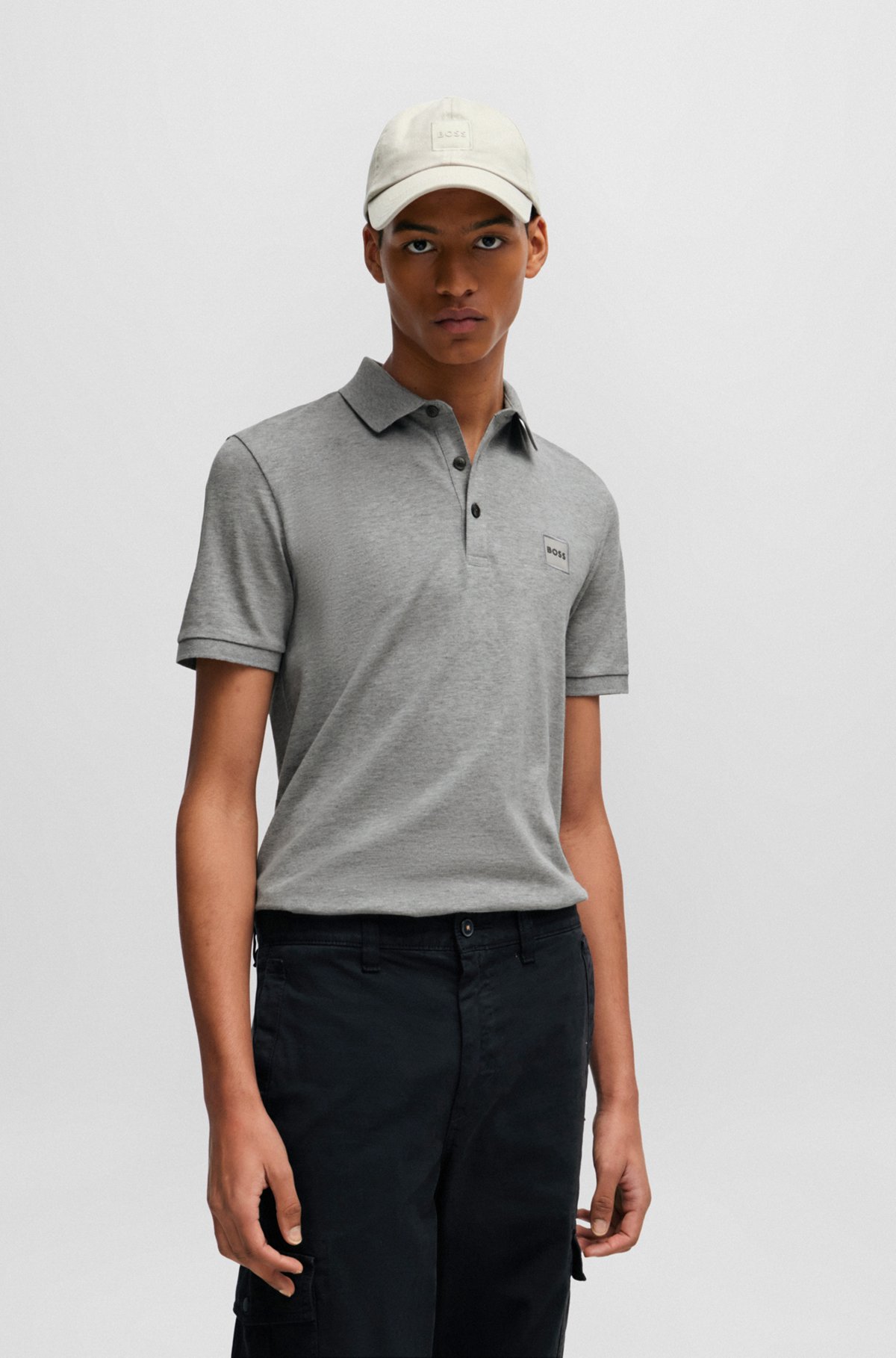 Slim-Fit Poloshirt aus Stretch-Baumwolle mit Logo-Aufnäher, Hellgrau