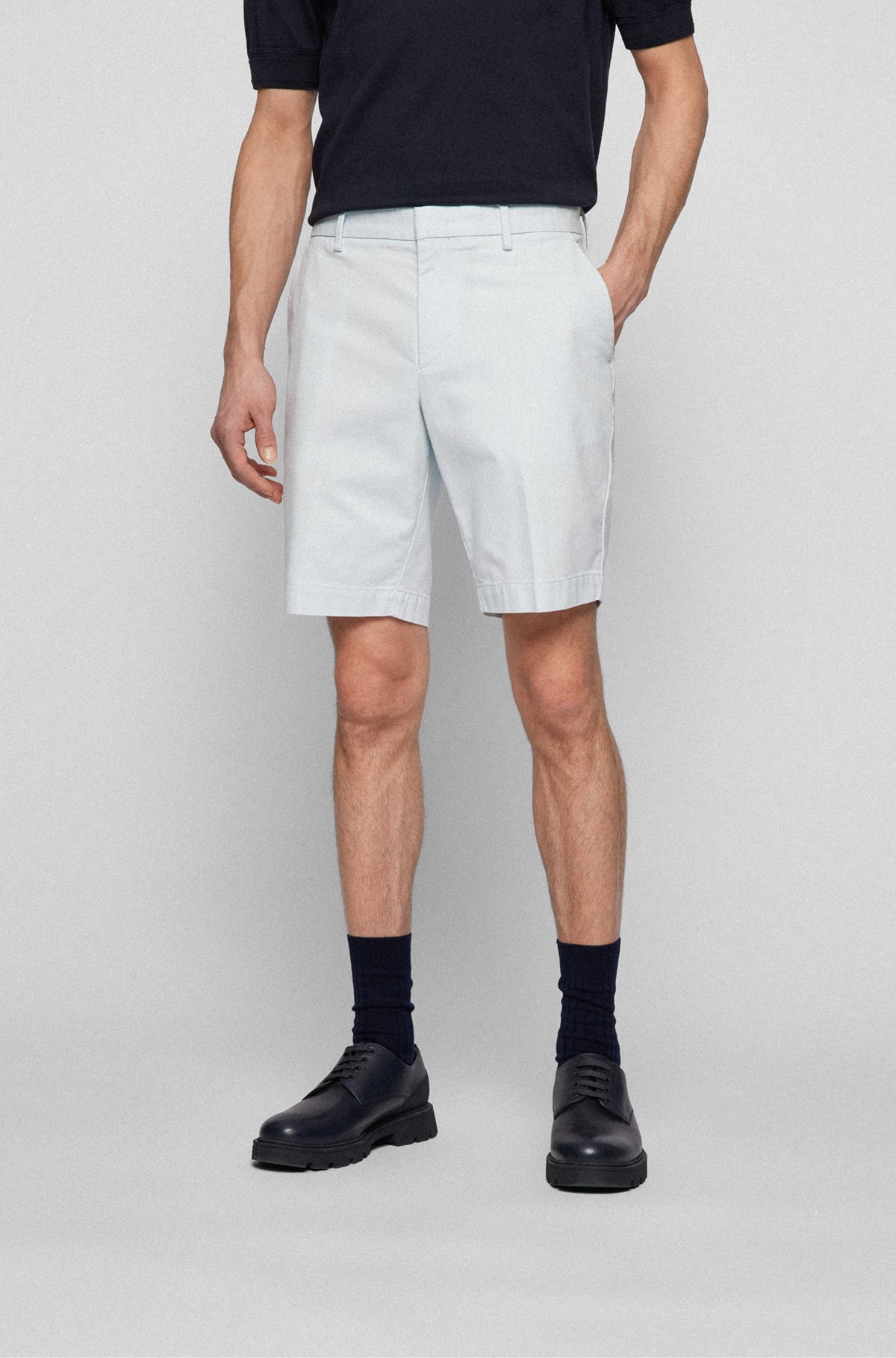 Shorts slim fit de algodón elástico con estructura, Cal
