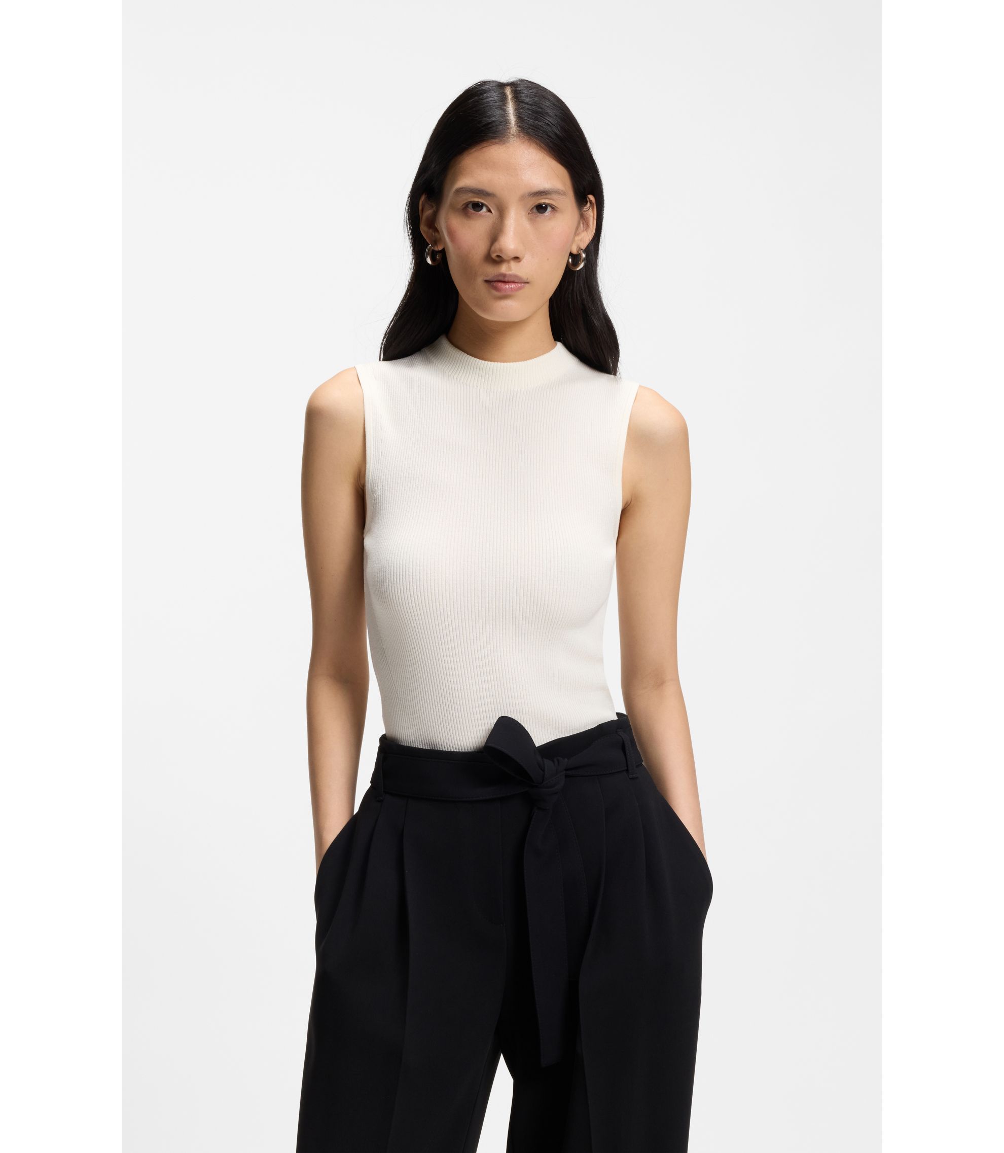 Rippstrick-Top mit Stehkragen