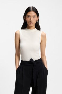 Slim-fit knitted top
