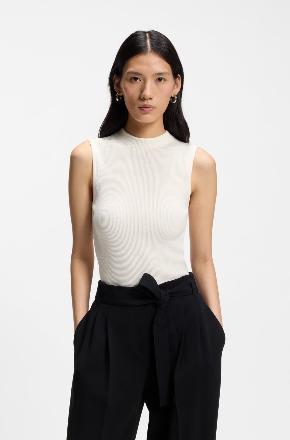 Slim-fit knitted top