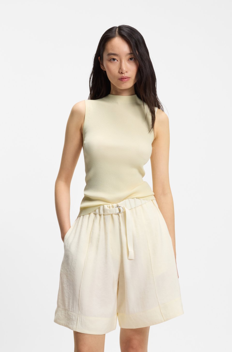 Slim-fit knitted top