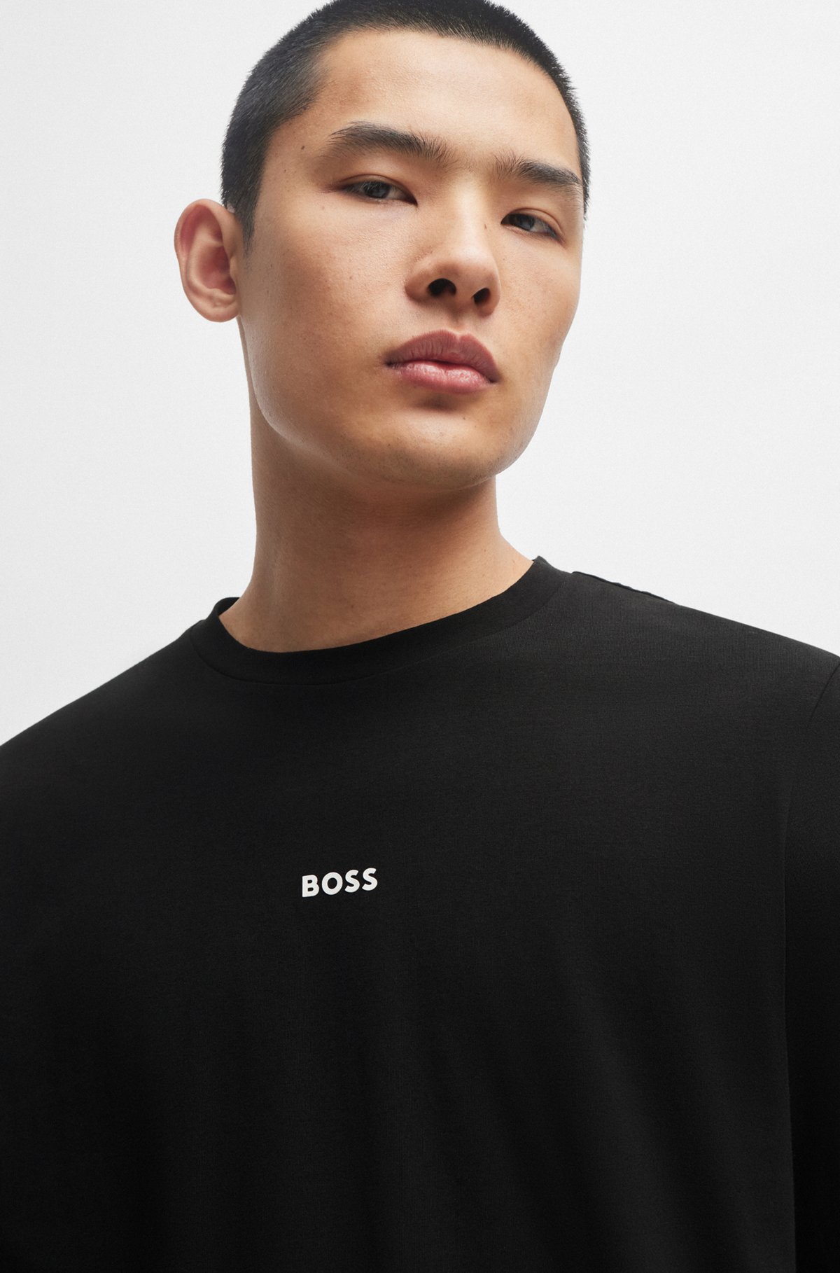 Camiseta regular fit de algodón elástico con logo en contraste, Negro