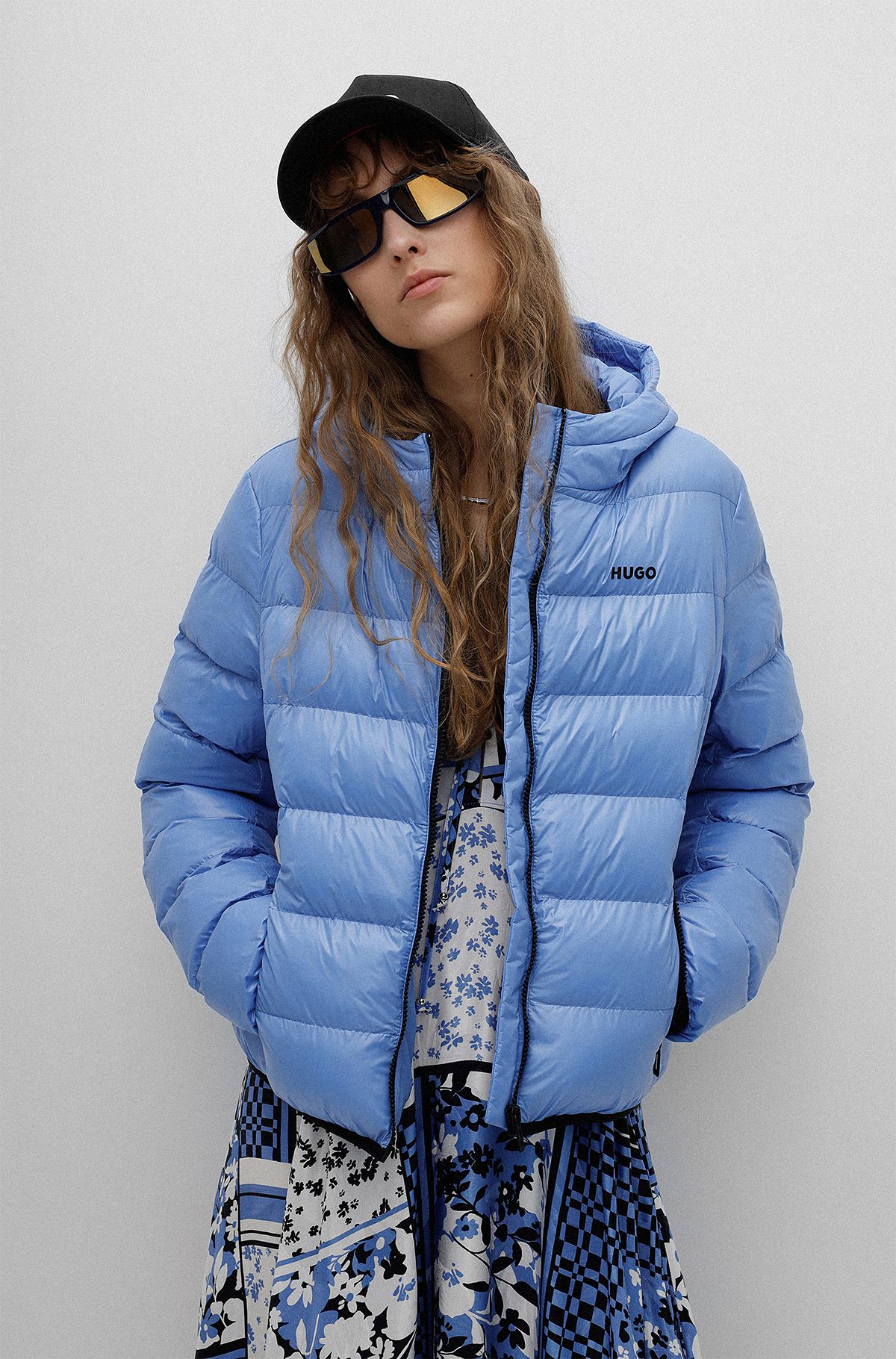 Water-repellent puffer jacket with contrast logo, Blue