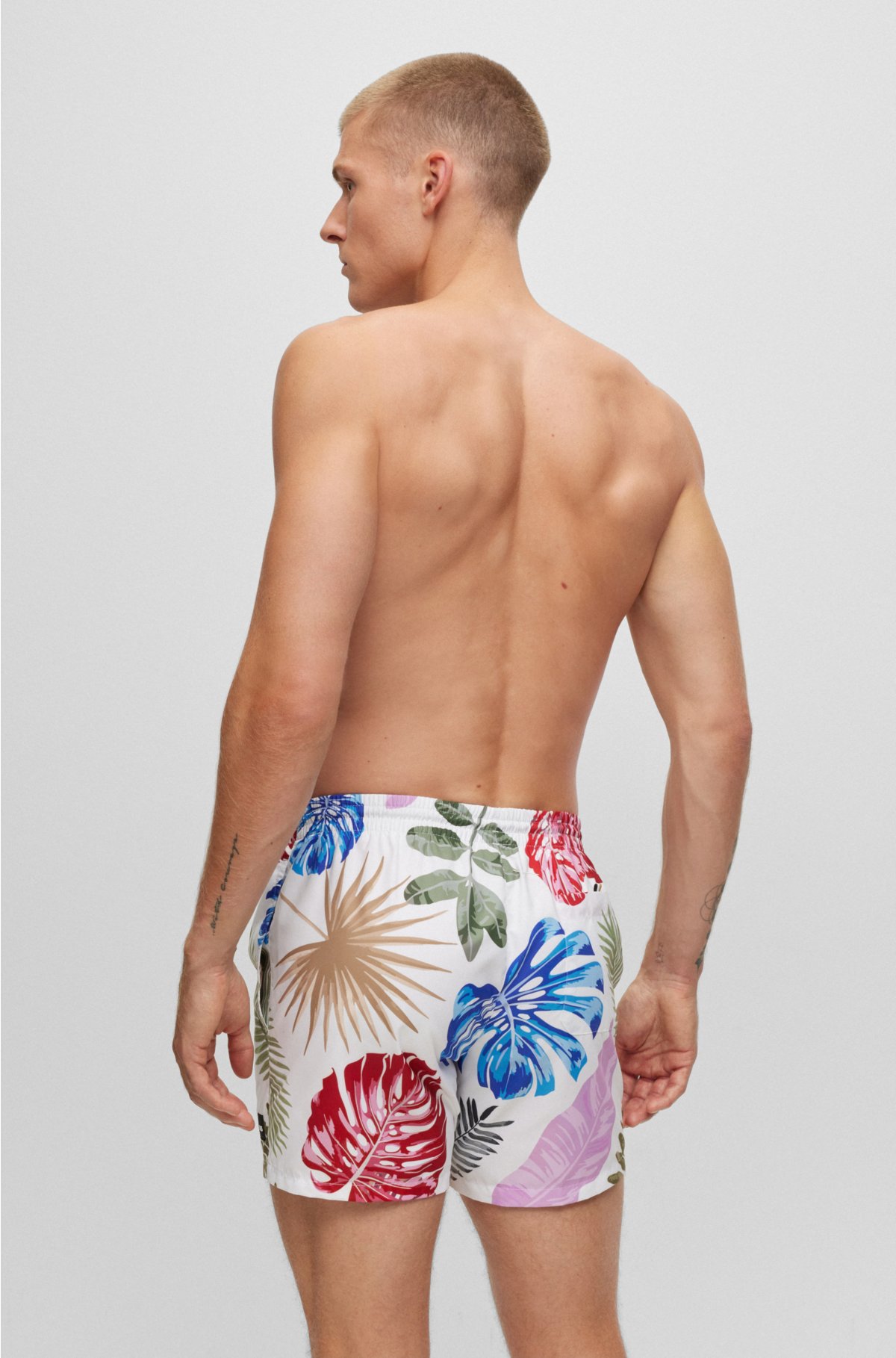 Floral-print swim shorts with logo detail, White Patterned