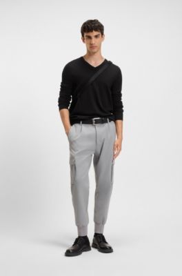 Maglione in lana vergine con scollo a V, Nero