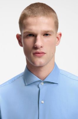 Camisa regular fit en sarga de algod&oacute;n el&aacute;stico de planchado f&aacute;cil, Celeste