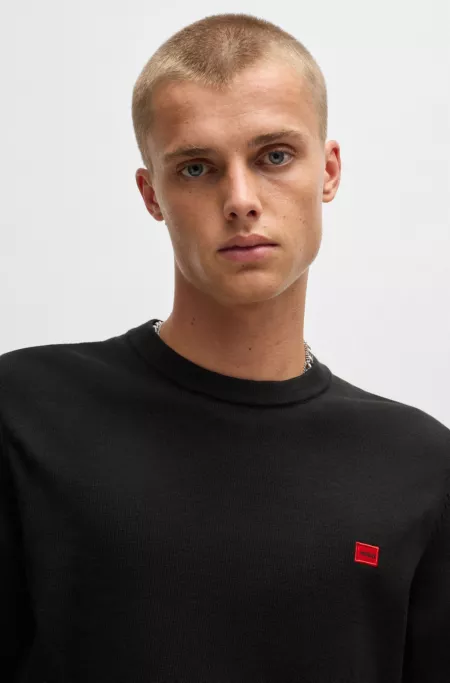 Cotton sweater with red logo label