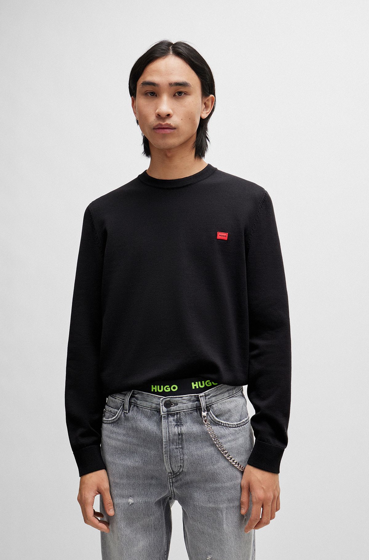 HUGO - Knitted cotton sweater with red logo label
