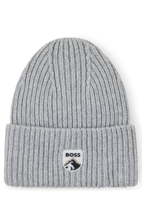 Chunky-knit beanie hat with mountain-logo badge, Grey
