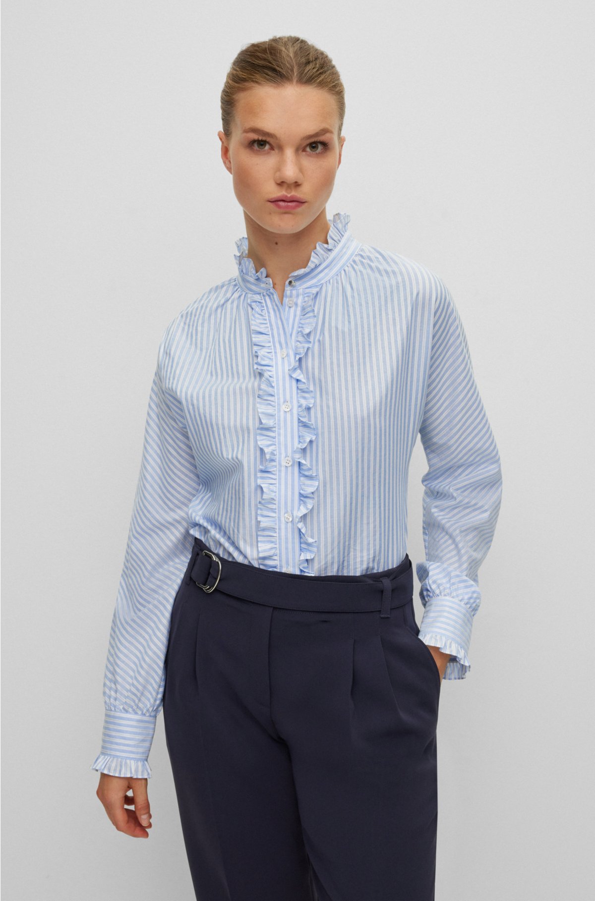 Bij zonsopgang volleybal Verzoekschrift BOSS - Long-sleeved blouse in pinstripe cotton with frill details
