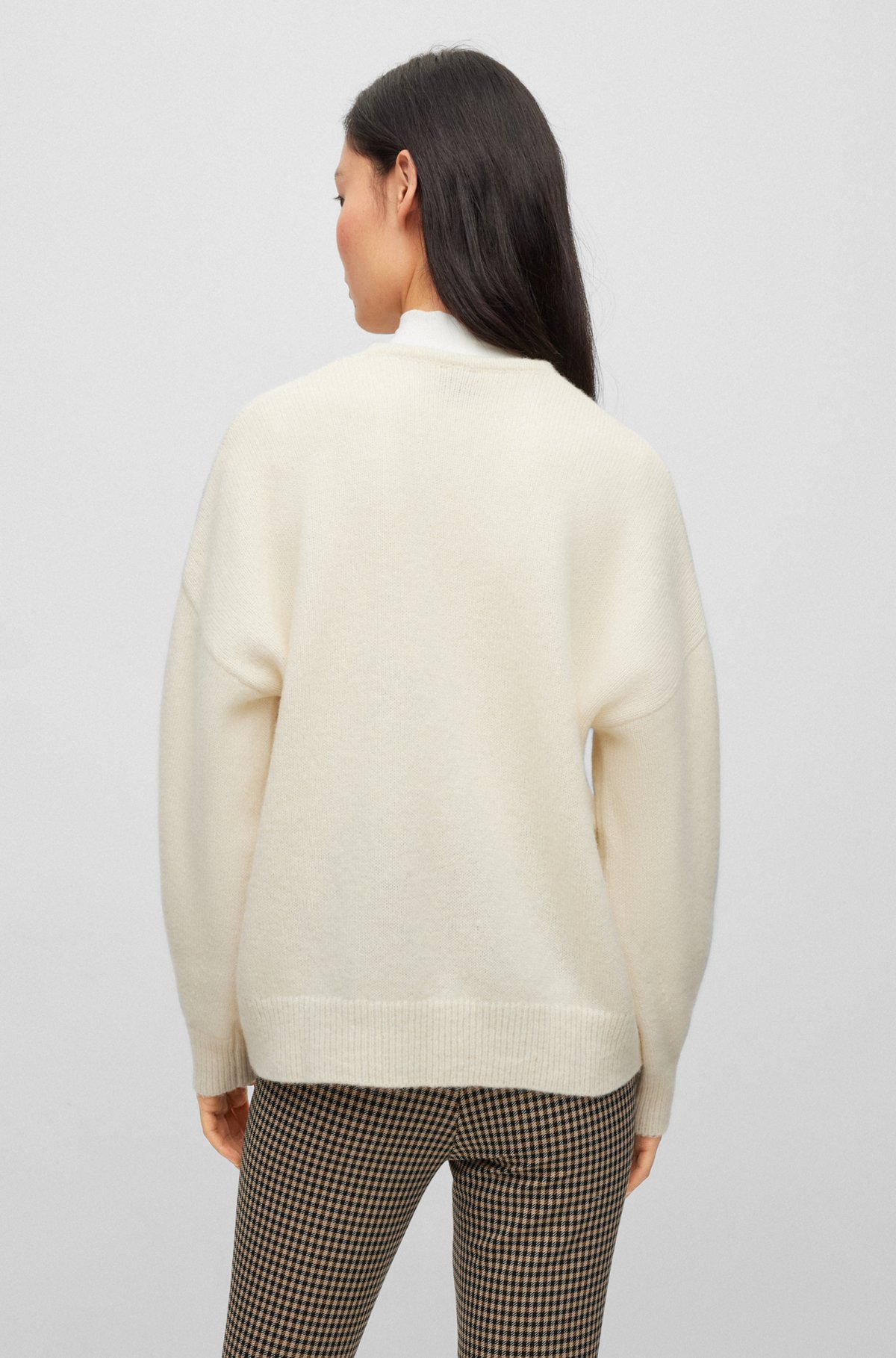 Relaxed-fit V-neck sweater with alpaca and wool, White