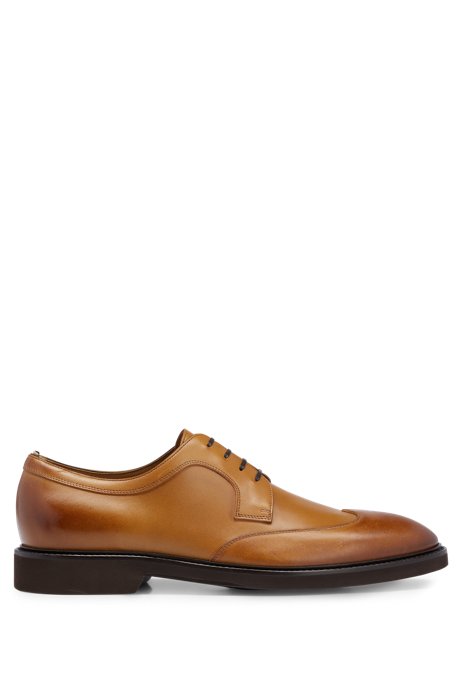 Wingtip Derby shoes in burnished leather, Brown