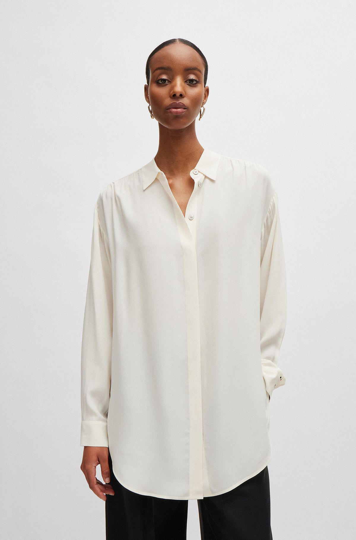 Удлиненная блузка свободного кроя с потайной застежкой, Белый