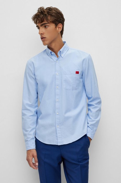 Chemise Slim Fit en coton Oxford avec étiquette logo tissée, bleu clair