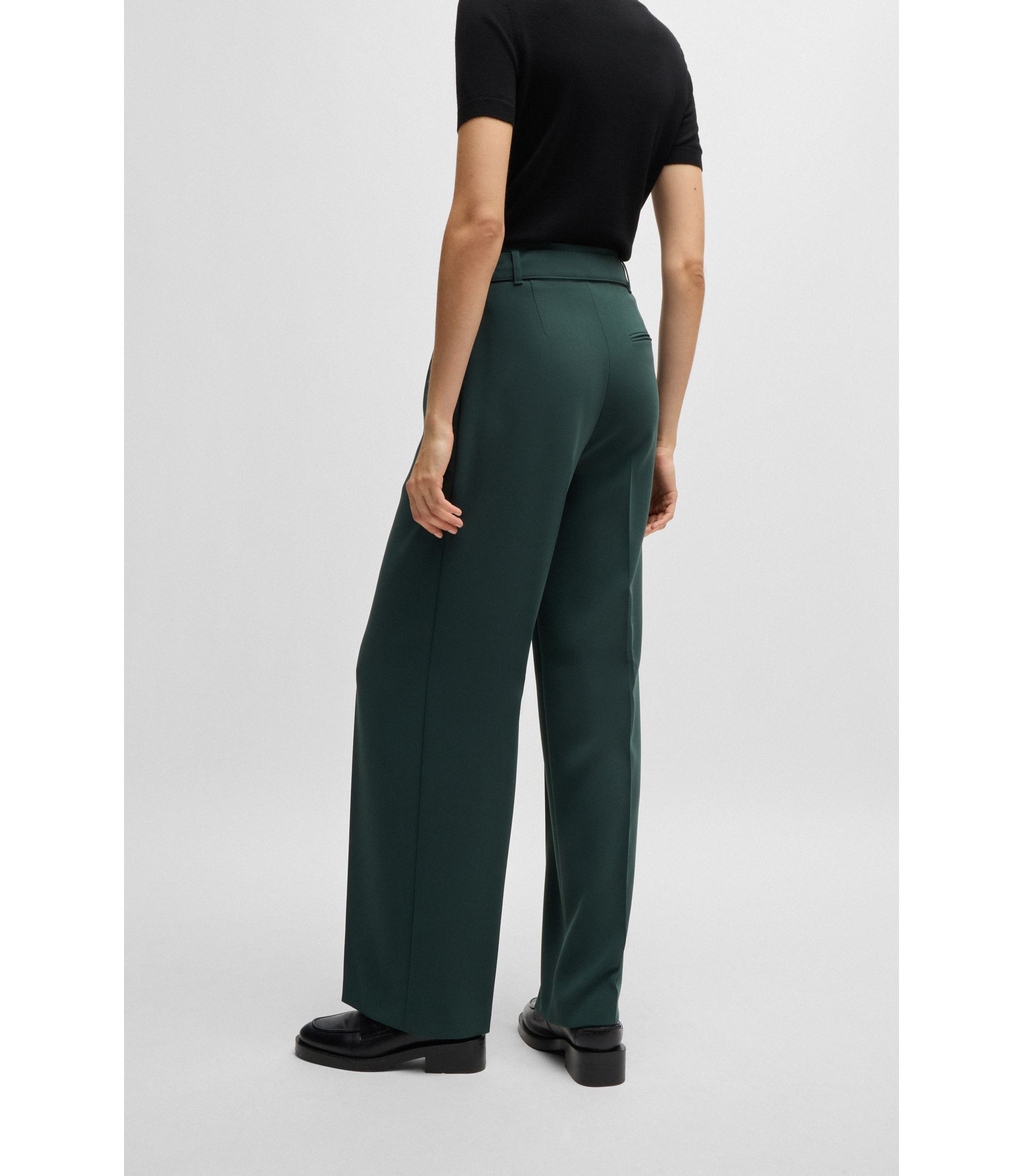 CRONOS ヨガパンツ ダークグリーン CRONOS PIGMENTED SHORTS【GREEN】