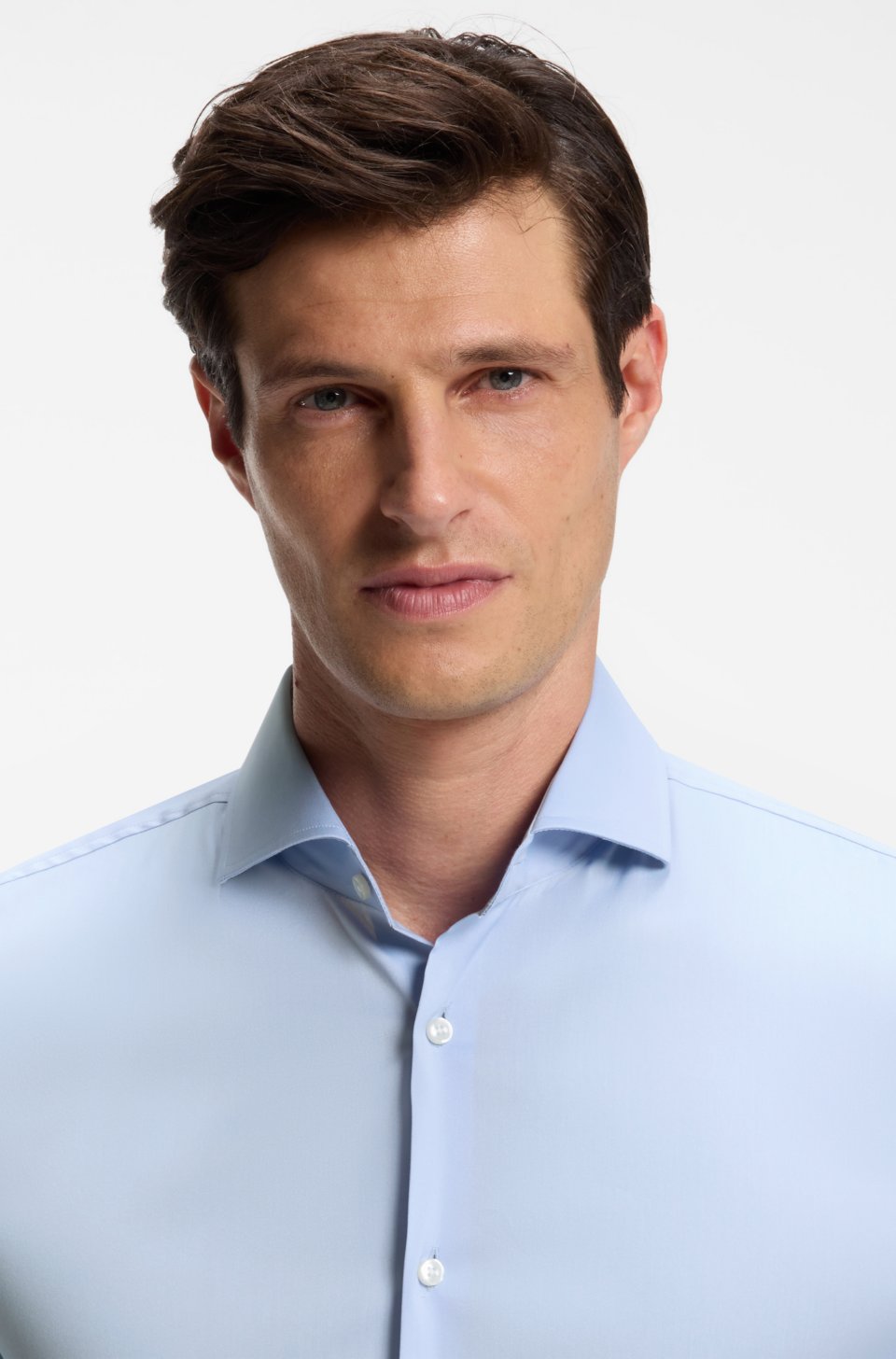 Slim-fit shirt in easy-iron cotton-blend poplin