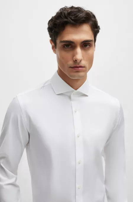 Slim-fit shirt in stretch cotton with double cuffs