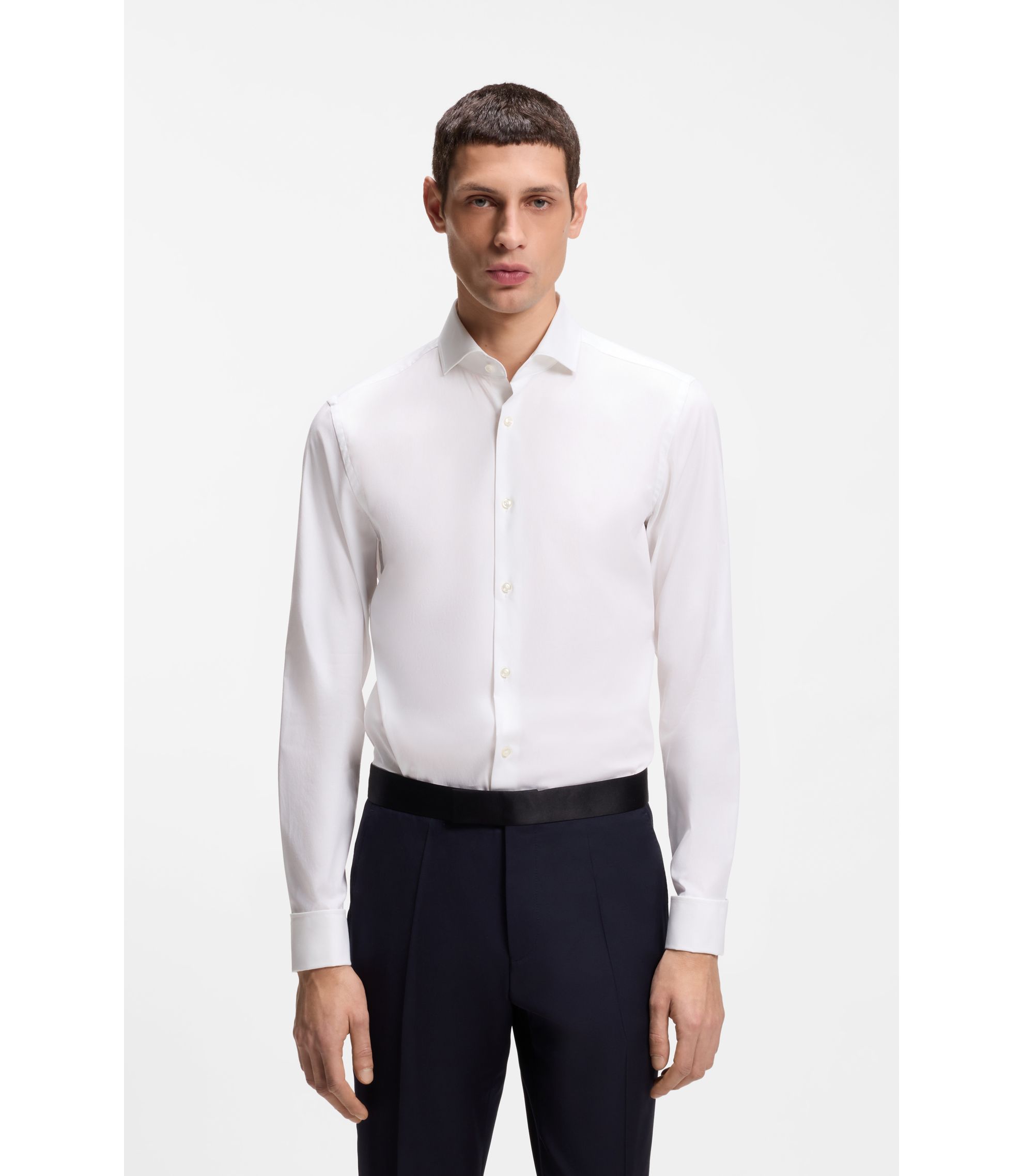 Slim-Fit Hemd aus elastischem Baumwoll-Twill