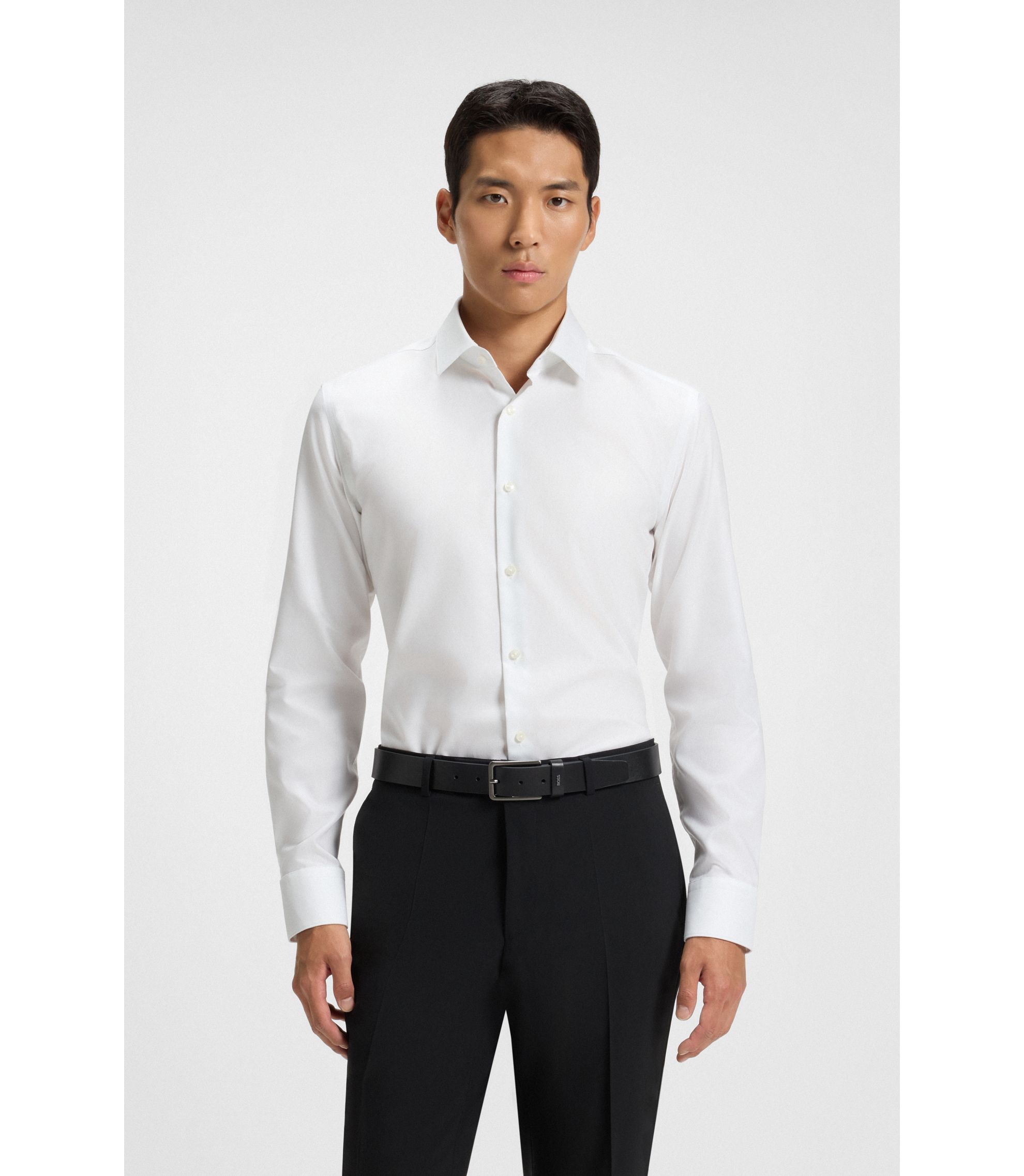 Slim-Fit Hemd aus strukturierter High-Performance-Baumwolle