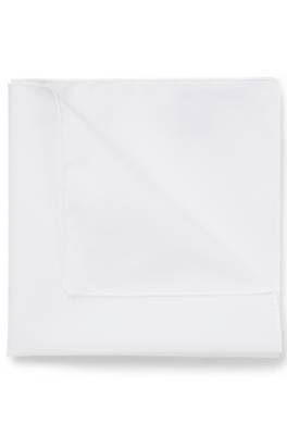 Italian-made pocket square in easy-iron cotton